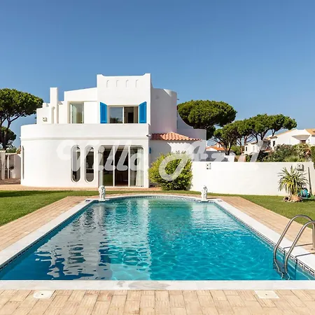 Elegant With Private Pool In Quarteira Villa *