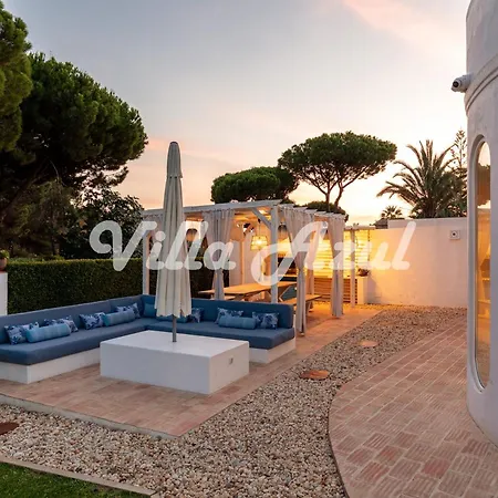 Elegant With Private Pool In Quarteira *