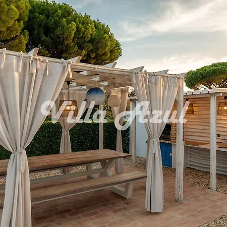Elegant With Private Pool In Quarteira Villa