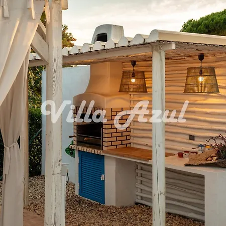 Elegant With Private Pool In Quarteira *