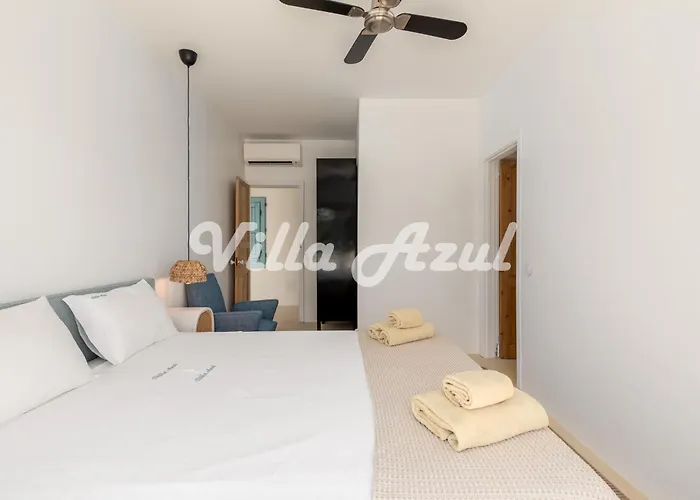 Elegant With Private Pool In Quarteira فيلة *