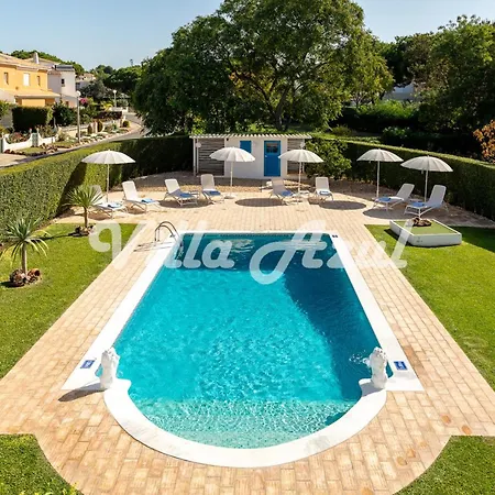Villa Elegant With Private Pool In Quarteira *