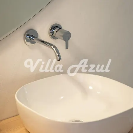 Villa Elegant With Private Pool In Quarteira Vilamoura